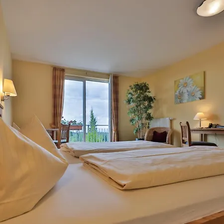 Hotel Landgasthof Deutsches Haus Kg 3*